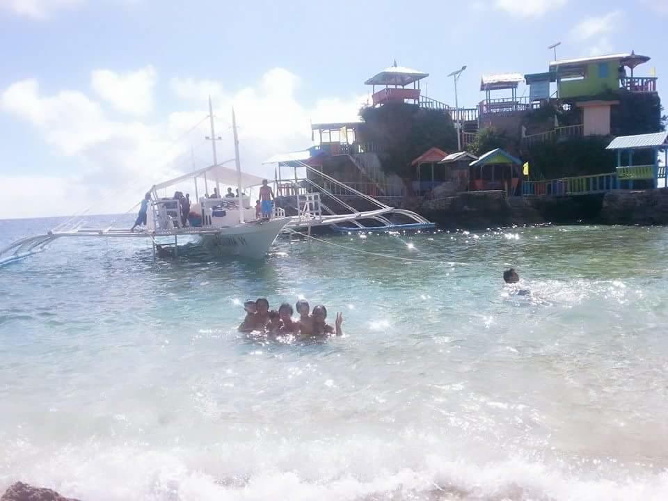 Guanna'S Place Room And Resto Bar Insula Malapascua Exterior foto