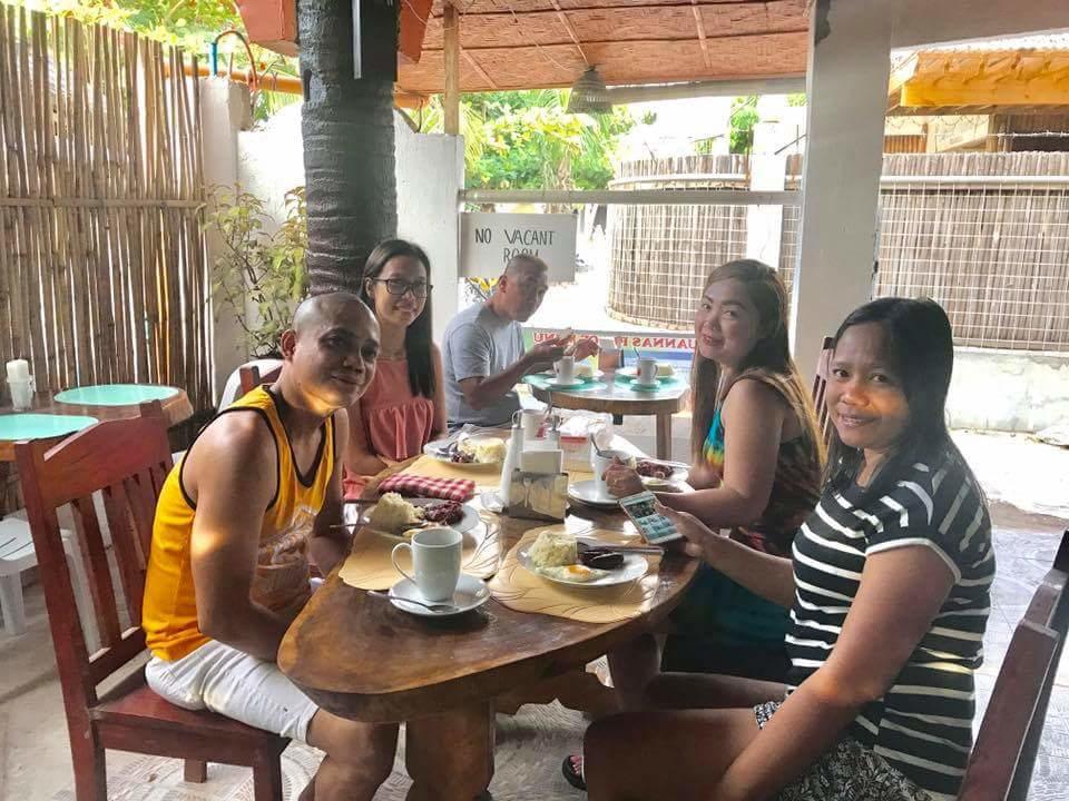 Guanna'S Place Room And Resto Bar Insula Malapascua Exterior foto