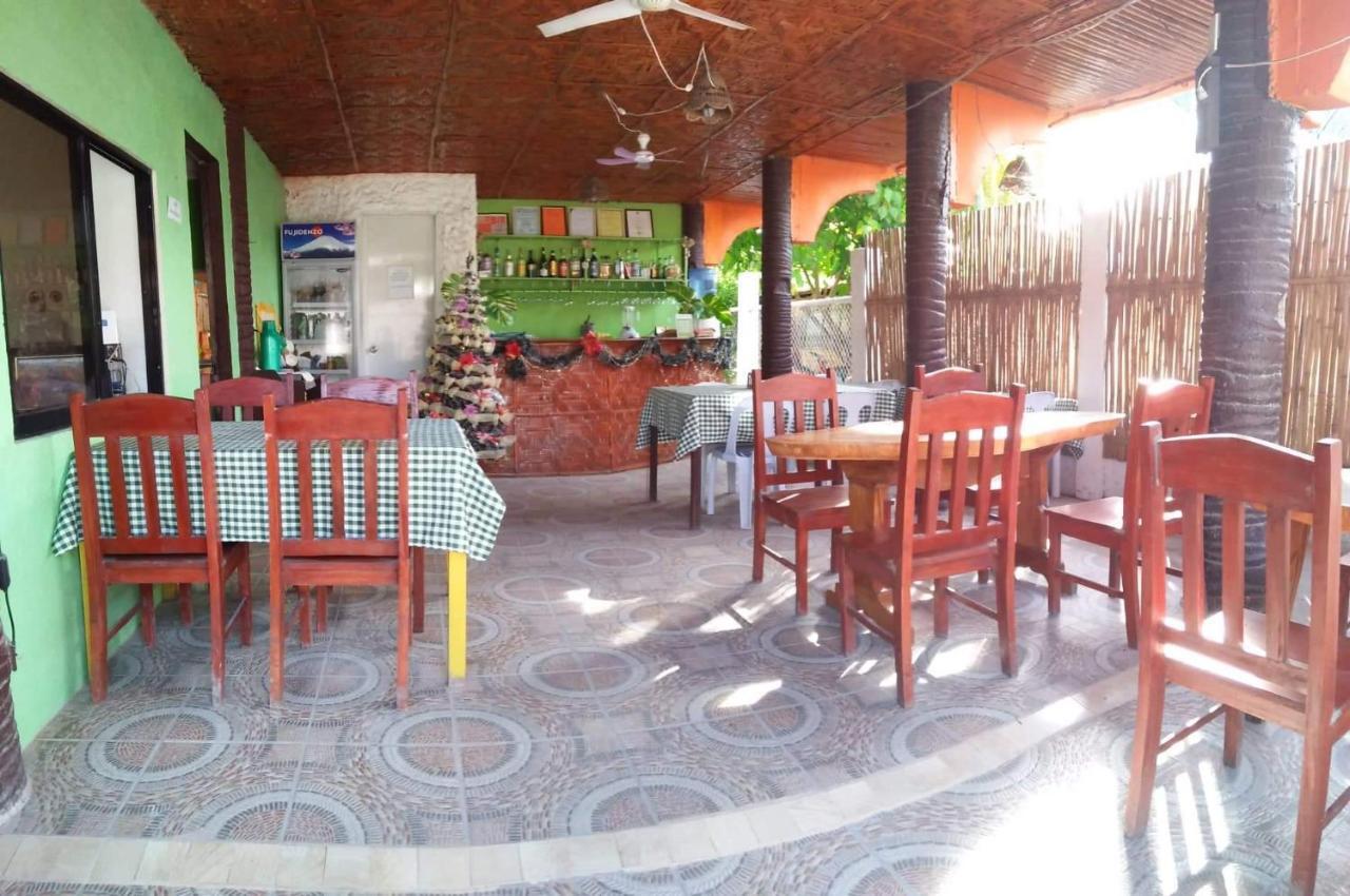 Guanna'S Place Room And Resto Bar Insula Malapascua Exterior foto